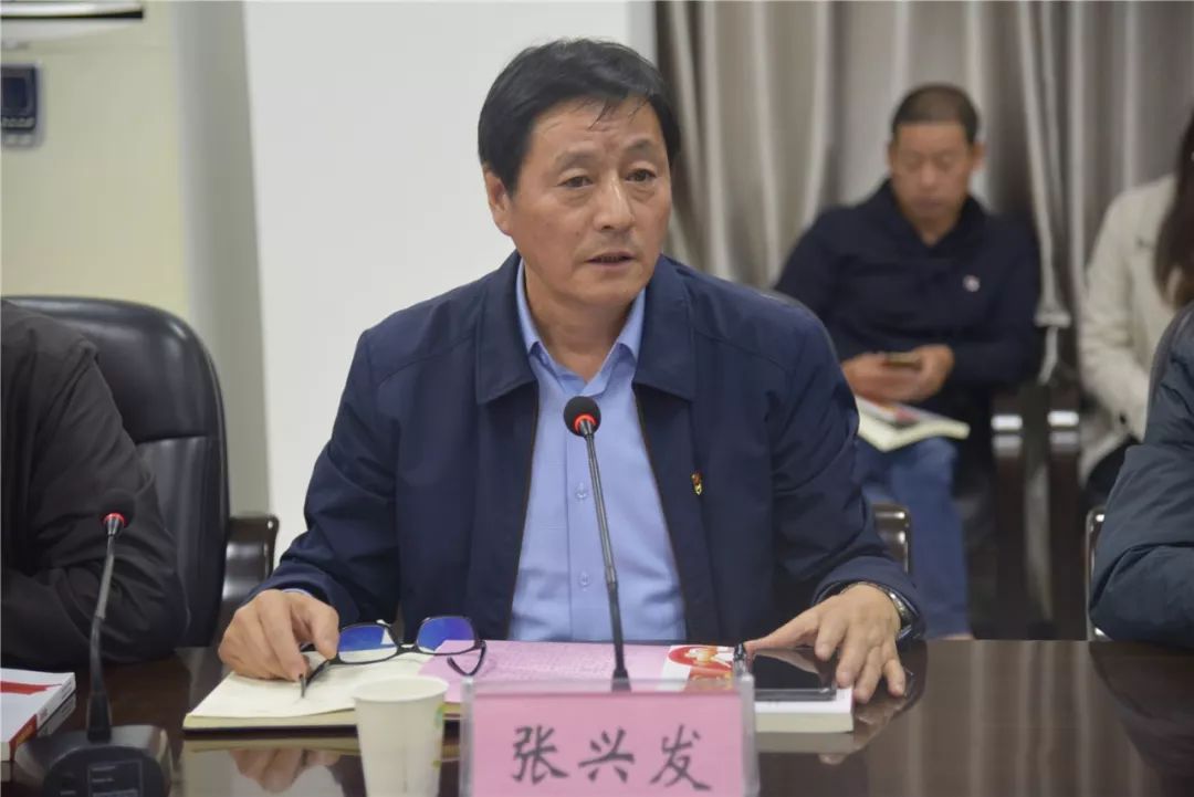 张兴发说,这次组织参观70年咸阳主题成就展,听了各位老同志的发言和