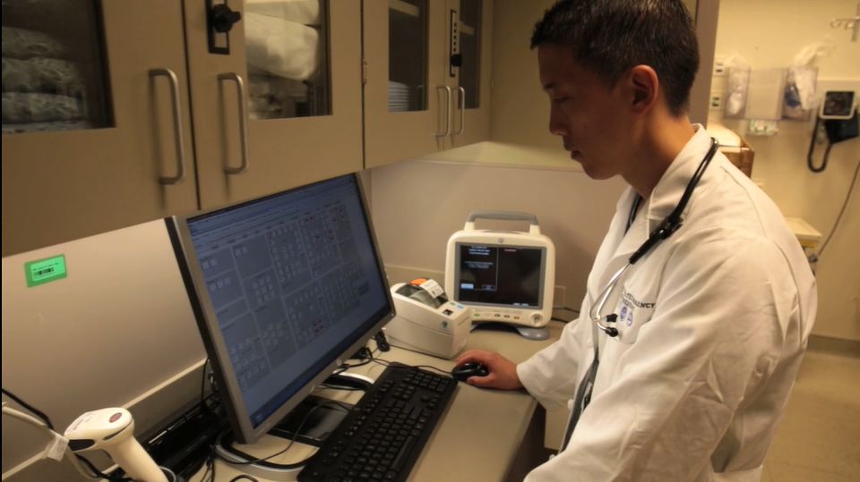 35岁小伙人生开挂,从海豹突击队到哈佛医生,登月宇航员,他活出了普通