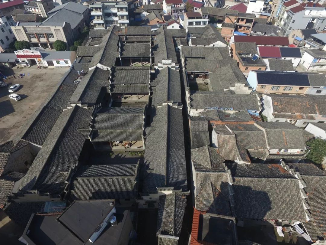 紫薇山民居紫薇山民居尚书第鸟瞰图紫薇山民居位于浙江省东阳市画水镇