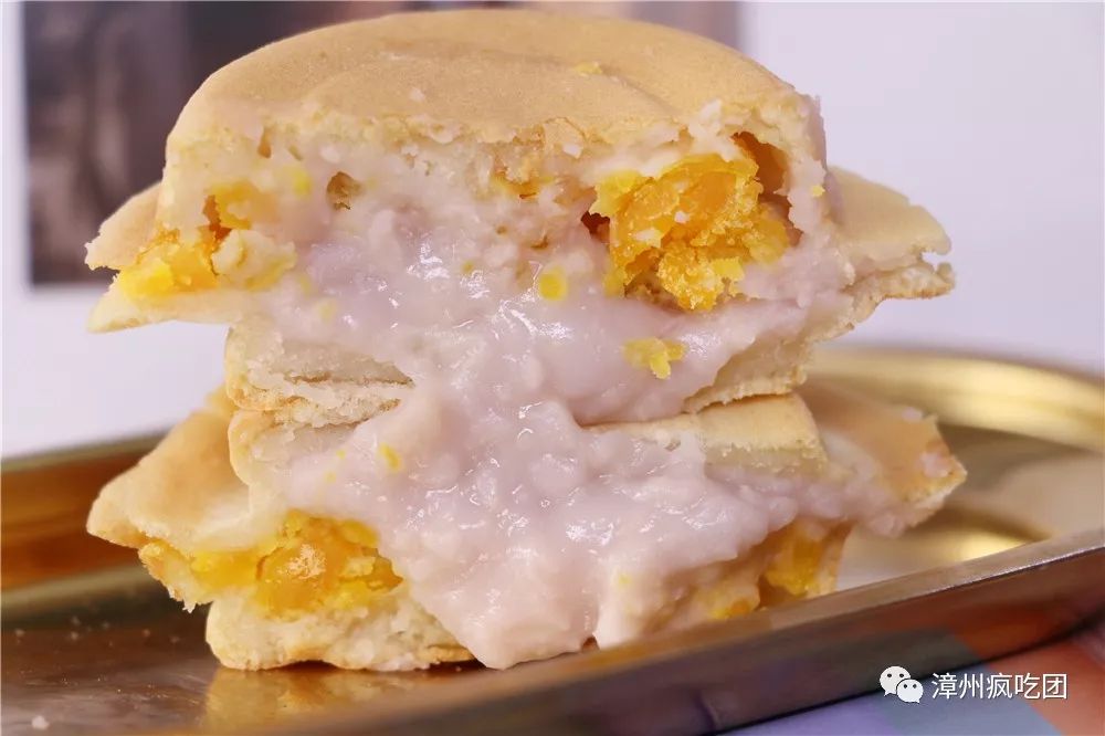 1元吃芋泥车轮饼!口味超多!里面都是料!就藏在漳州古城里!马上去吃!