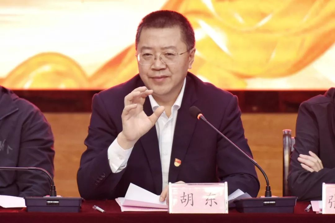 绵阳市委教育工委副书记,绵阳市教育和体育局党组书记,局长胡东作重要