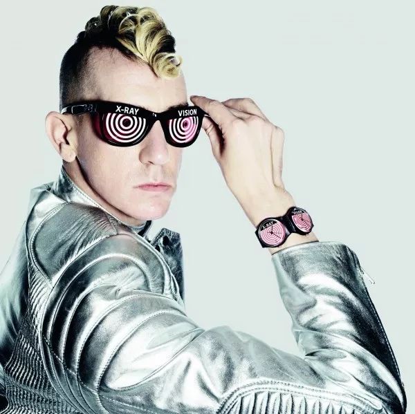 他将毕加索名画穿上身,轰炸时装周,不愧是被老佛爷钦点的天才_jeremy