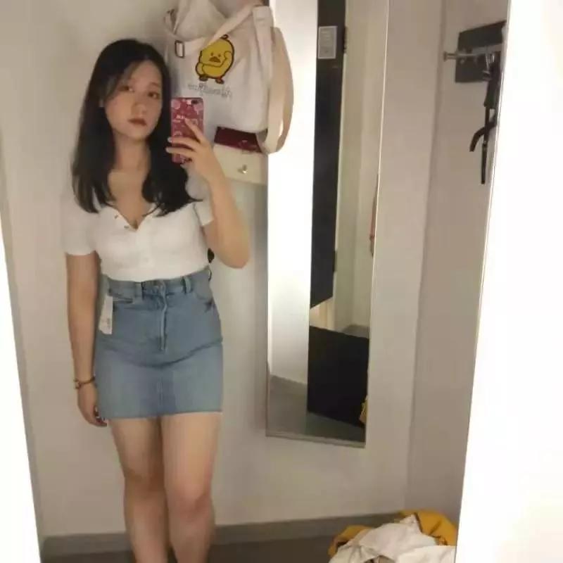 原创帮你选款头大肩窄中段有肉不完美身材怎么穿出惊艳感