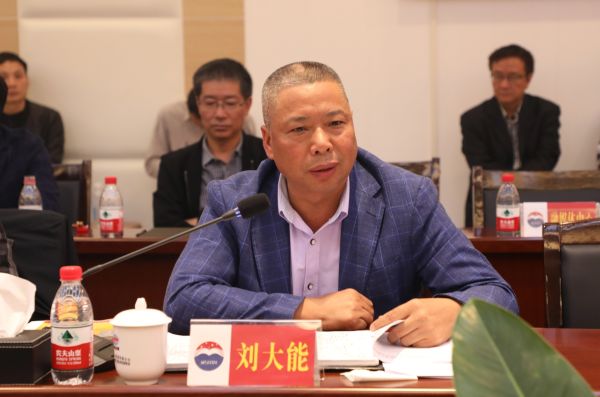 刘大能 来源:茅台官网工程竣工后,茅台酒和酱香系列酒将各自达到5.