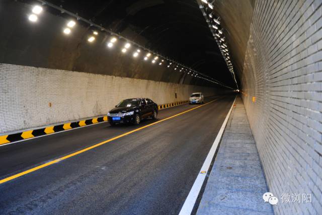 天马山隧道图片