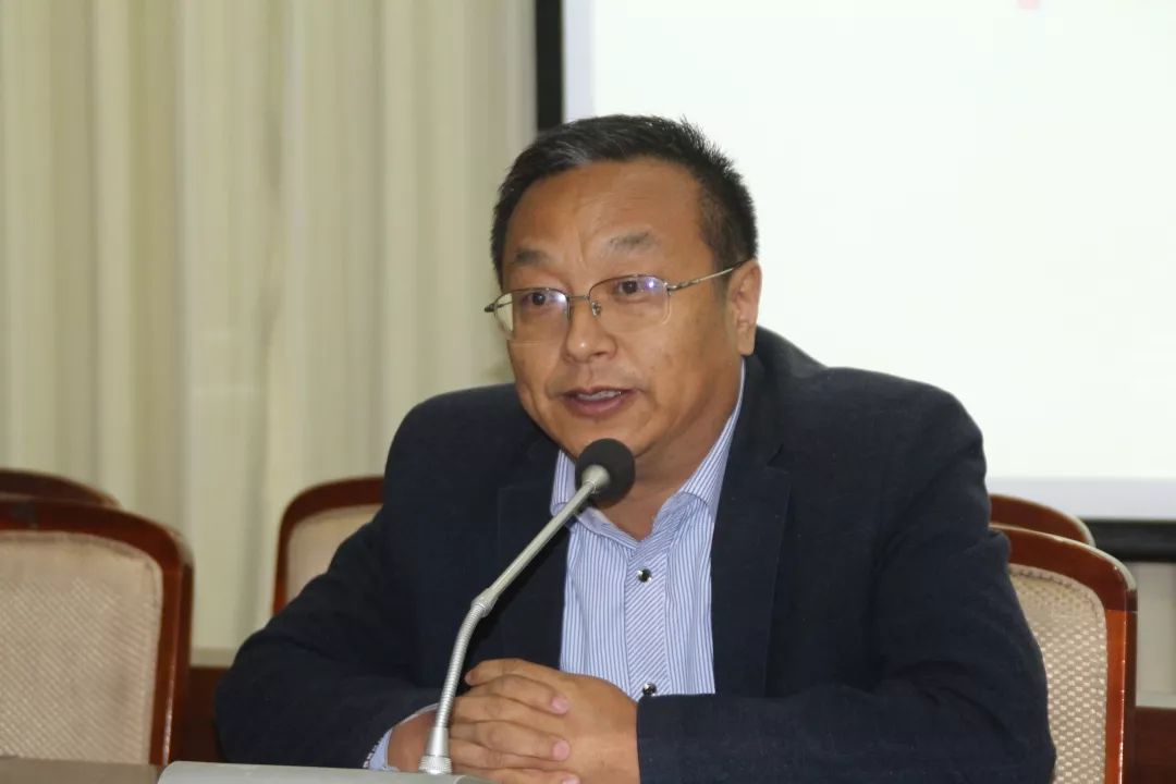 平泉中学30名学生受到天津教育基金会资助