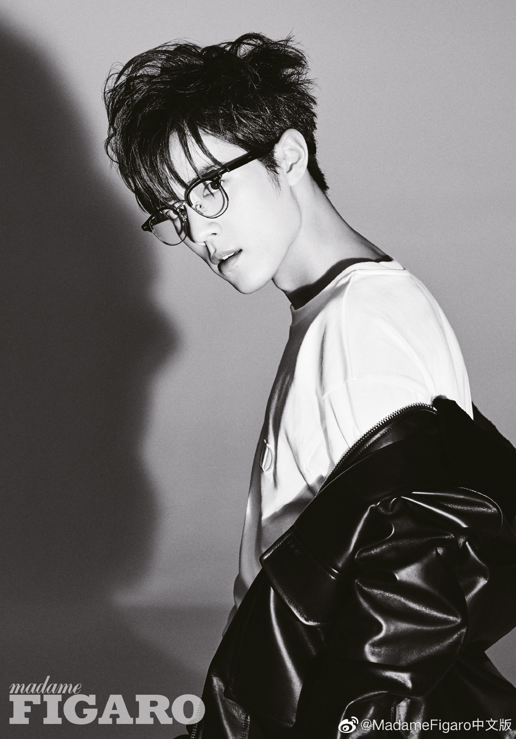 肖战《费加罗》内页大片公开 多面棱角蜕变锋芒