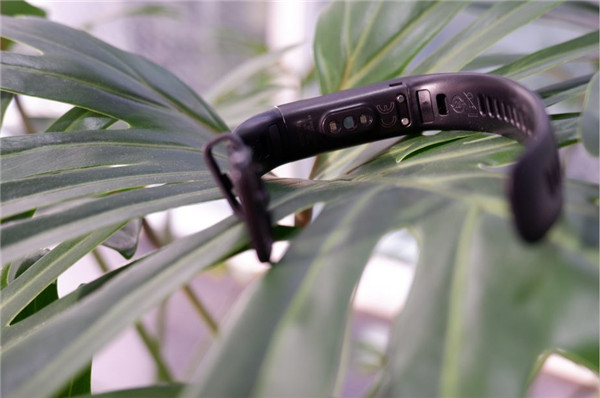 honorband5全面评测售价超便宜的全能型智能手环