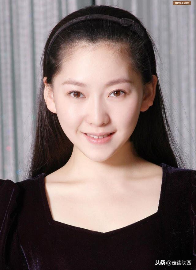 西安籍女演员出道18年无人识,出演白鹿原成名,性格太直批评戏子_曹馨
