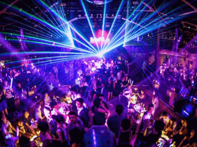 工体00后扎堆鼓楼全是摇滚老炮北京蹦迪指南20如何快速化身夜店老司机