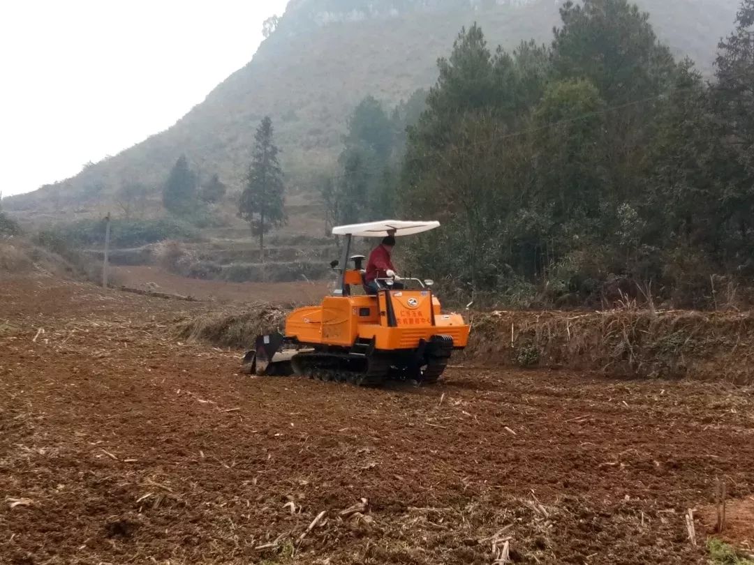 要素四:补丘陵半山区机械化这个短板,需求的重点主要是中小型农机具.