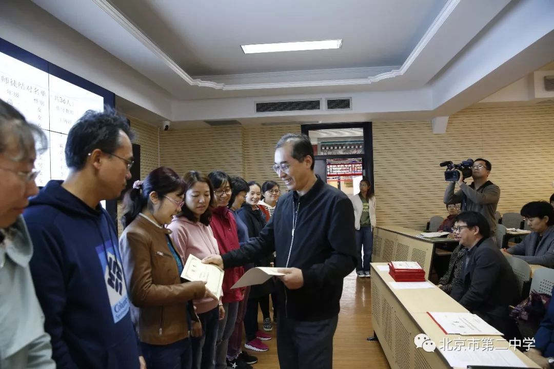 李楠,戚锋,刘智清,牛佳音,王雪梅,李彬,常思聪,贾占利,常宏,佘平平