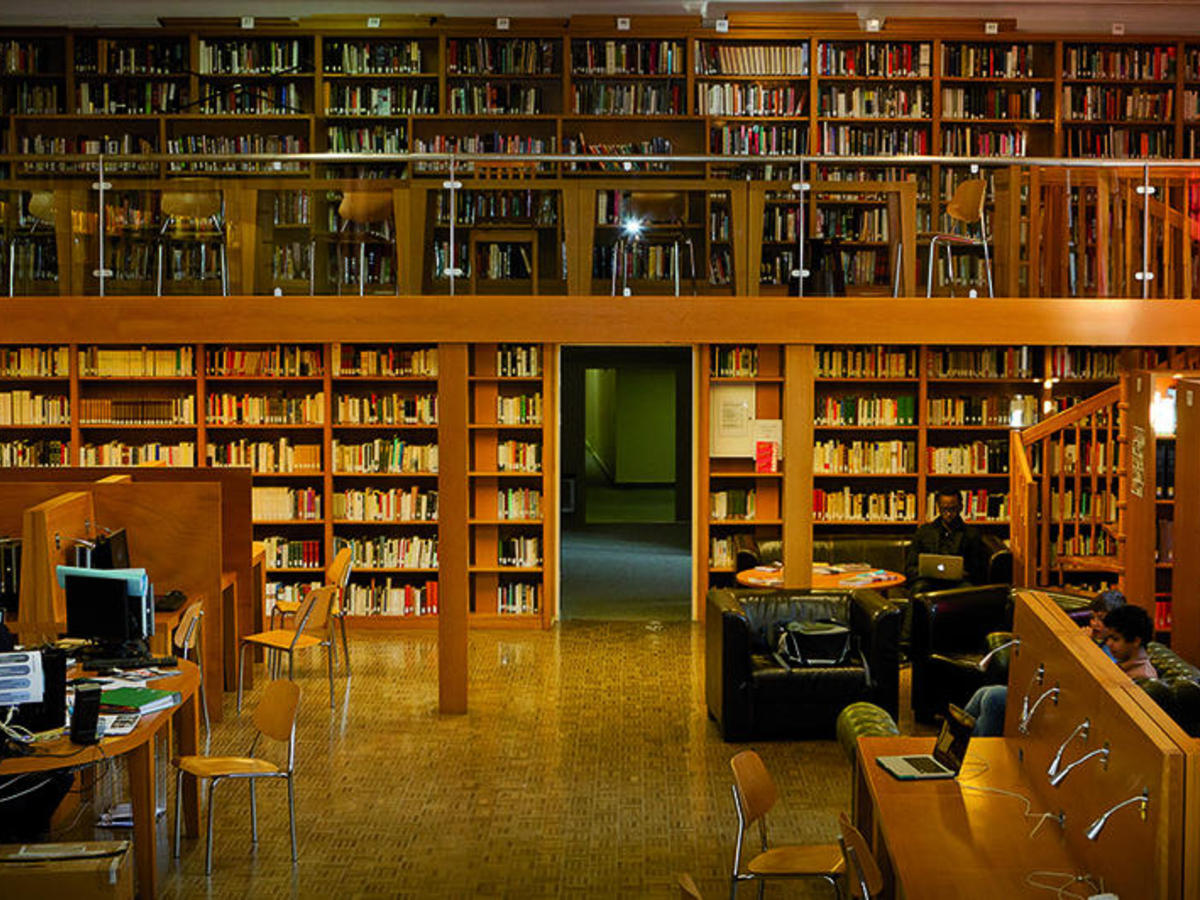 揭秘全球学费最高的学校,学生非富即贵,别人起跑,他们起飞_罗西