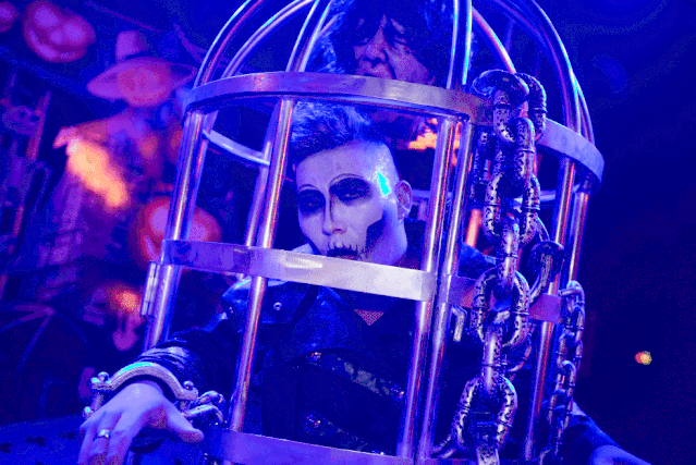 医怨主题的喷绘设计带你光临魔鬼之夜!千万不要回