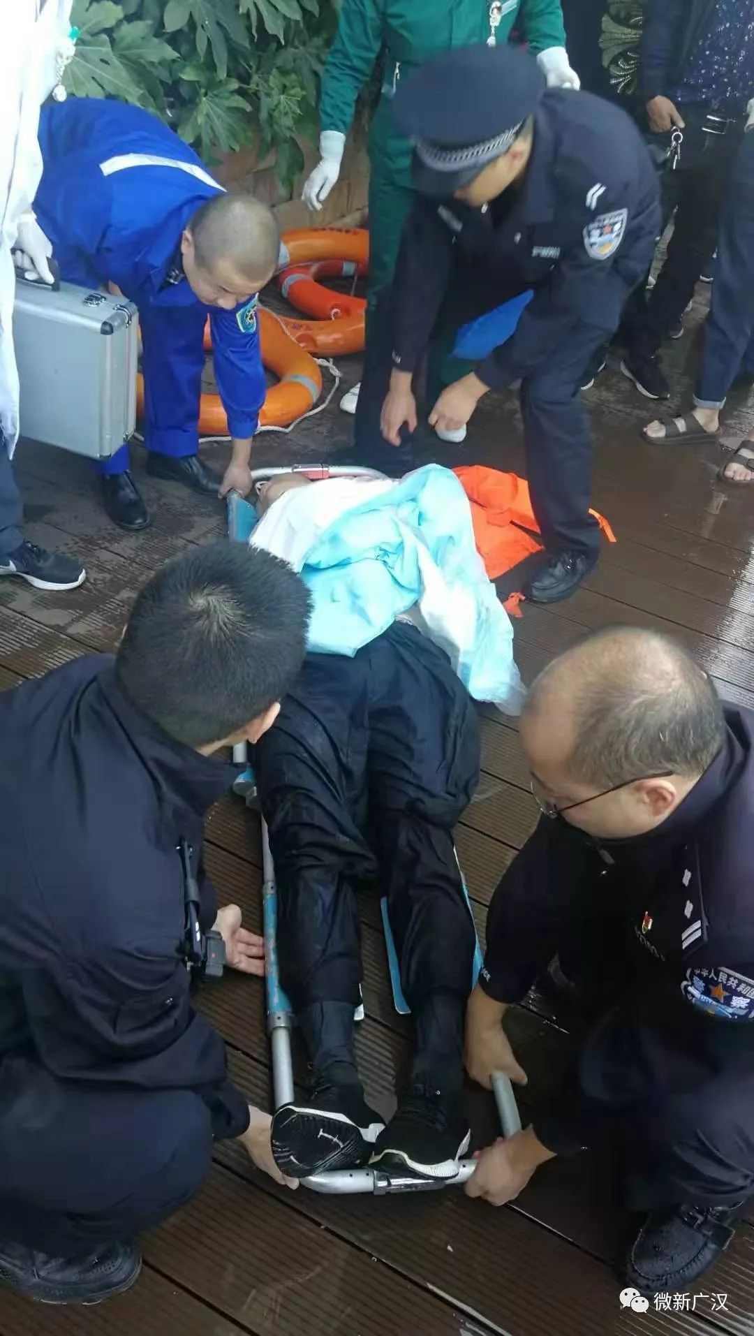 15分钟生死时速广汉民警又救了一个人