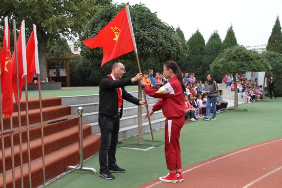 有一种光荣 叫做"我们是少先队员"——迎泽区新西小学举行主题队日