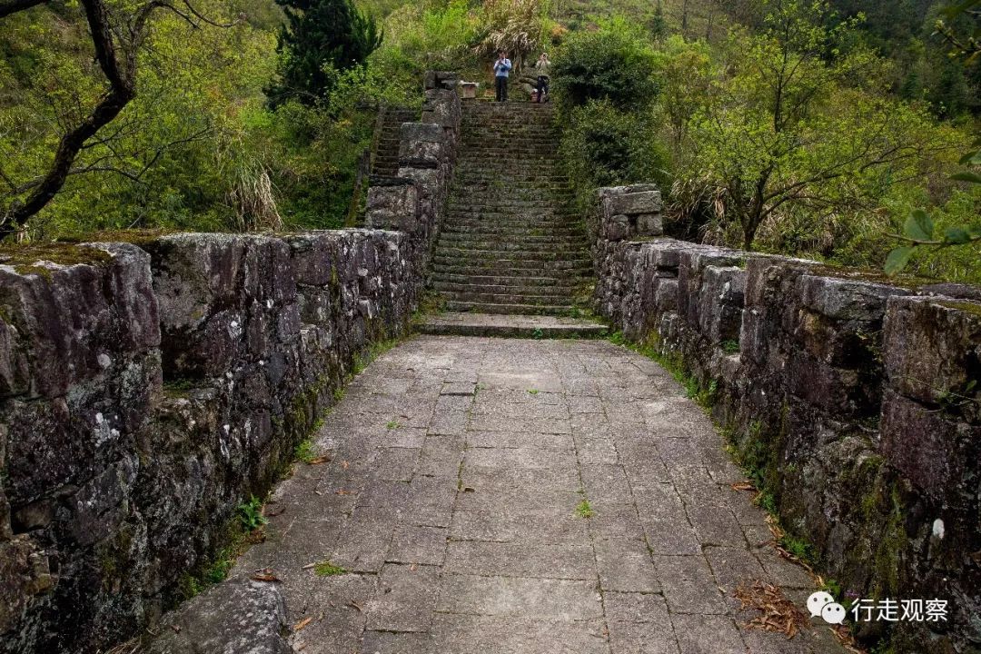 巍巍昱岭关歙州第一处紧要墙壁历来为兵家必争之地