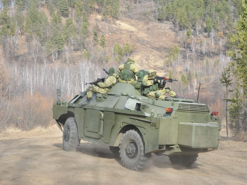 俄罗斯熊式装甲车图片