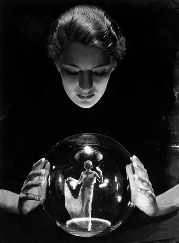 影像大师二十世纪最重要的摄影艺术家manray