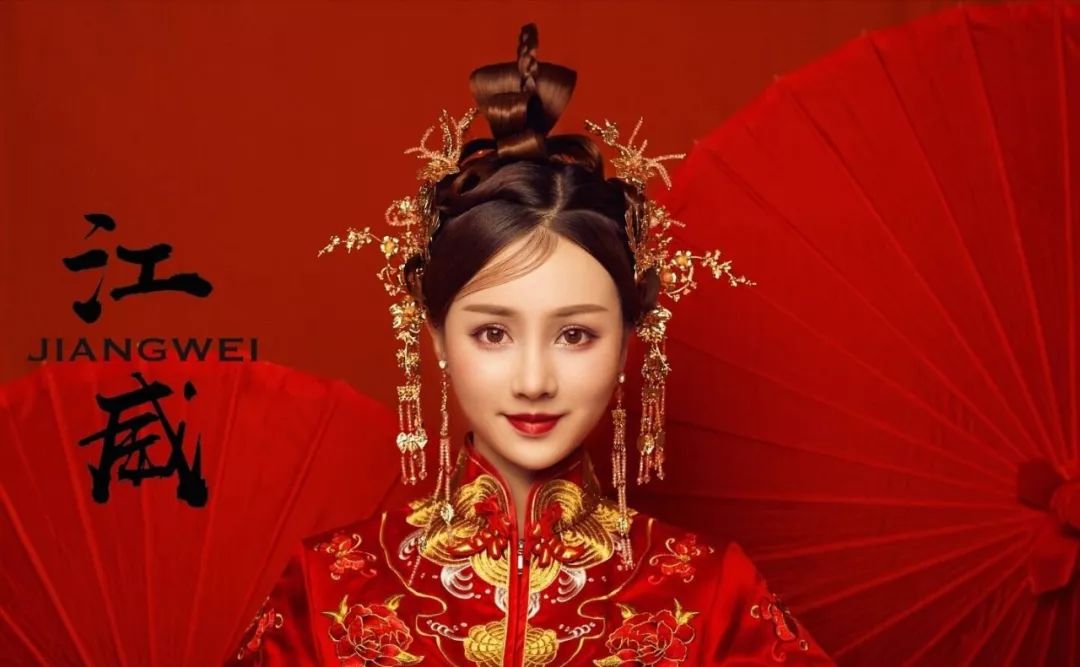 婚礼跟妆必备造型好看的中式新娘发型