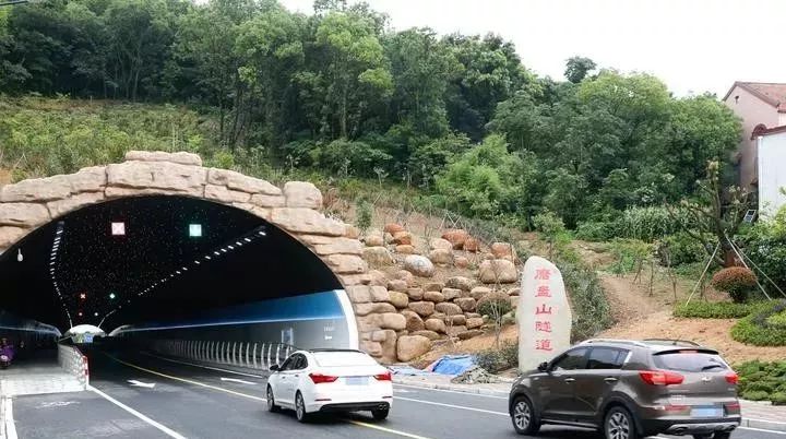 漫天星河舟山有条网红隧道走红能一路看见繁星