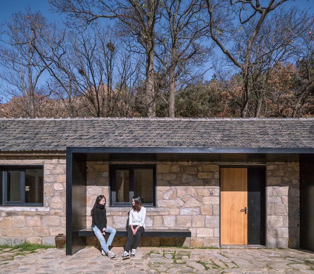 威海里口山的柿园民宿很美很天真的北方小院儿