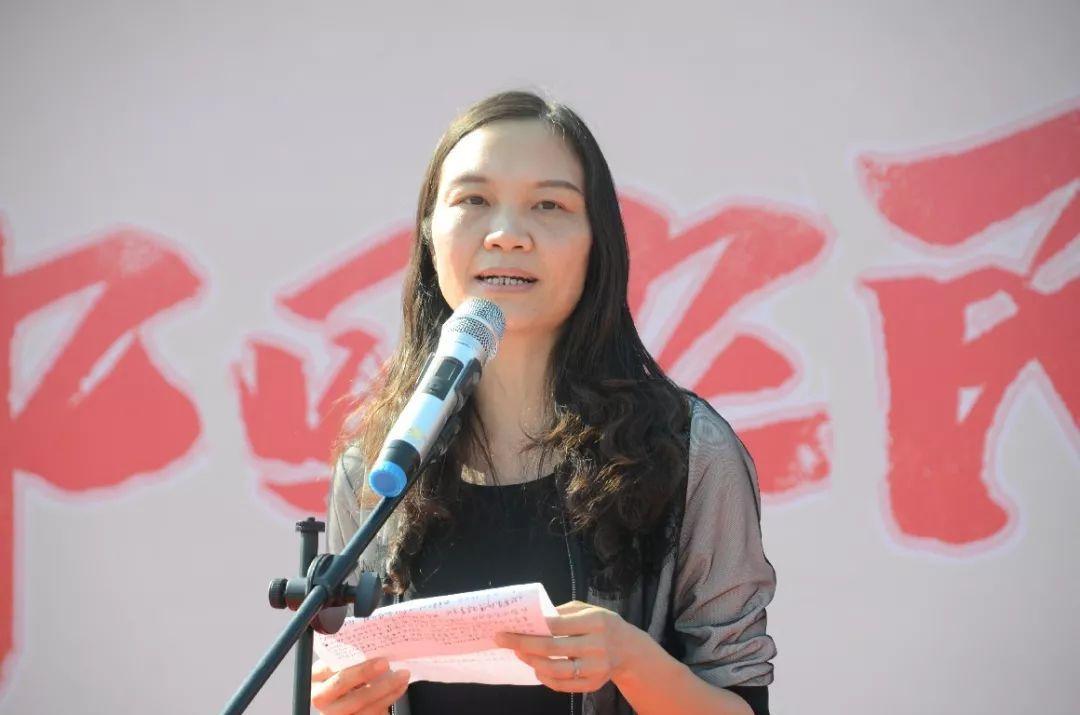 今天(19日)下午,2019年佛冈县汤塘镇"中国农民丰收节"在汤塘镇陂角村