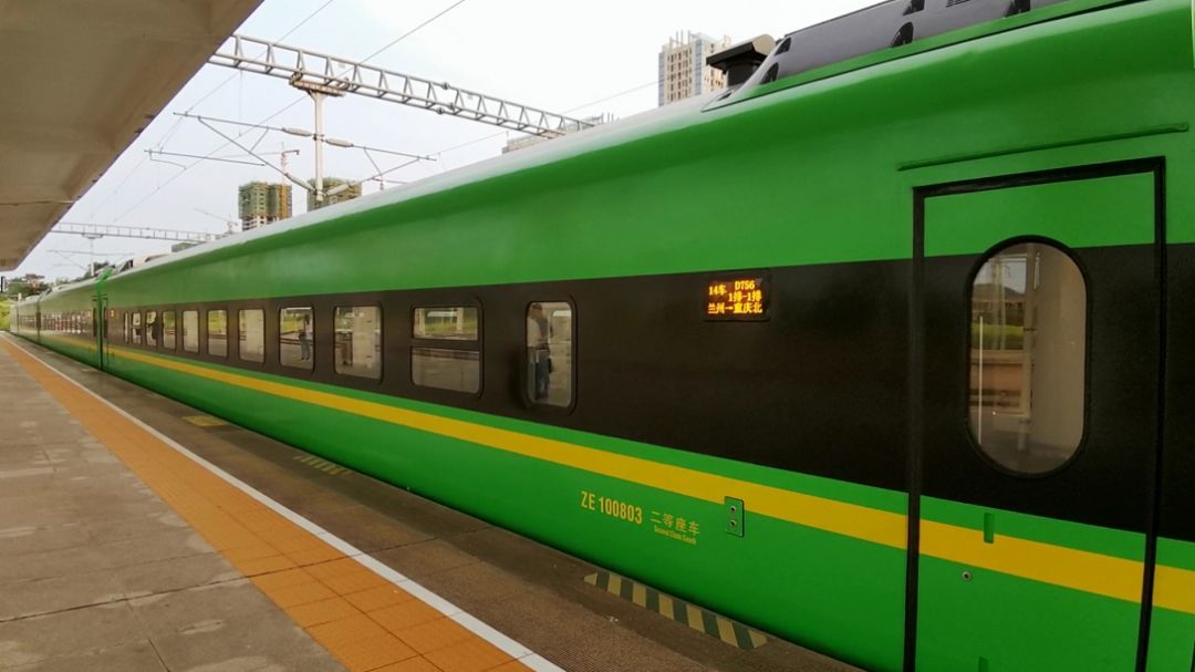 好消息!10月25日起,广安南站到重庆北站将开通动车