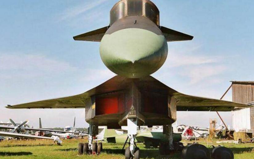 图为t4轰炸机近日,据媒体报道,为了抗击美国空军,有消息称普京或将