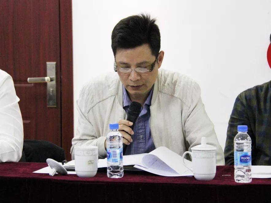 江浦路街道办事处副主任郑军区房管局,江浦路街道在会上就做好城市