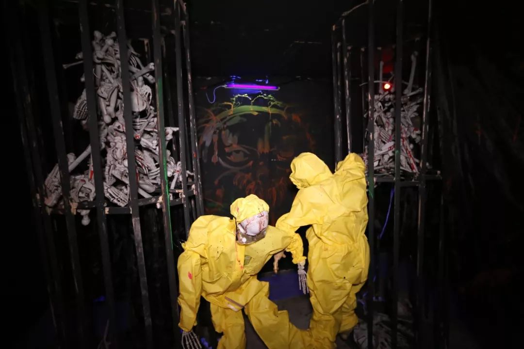 冒险探索幽灵堡在静谧之夜打翻了诡异之盒异世界之门开启鬼影幢幢来吧