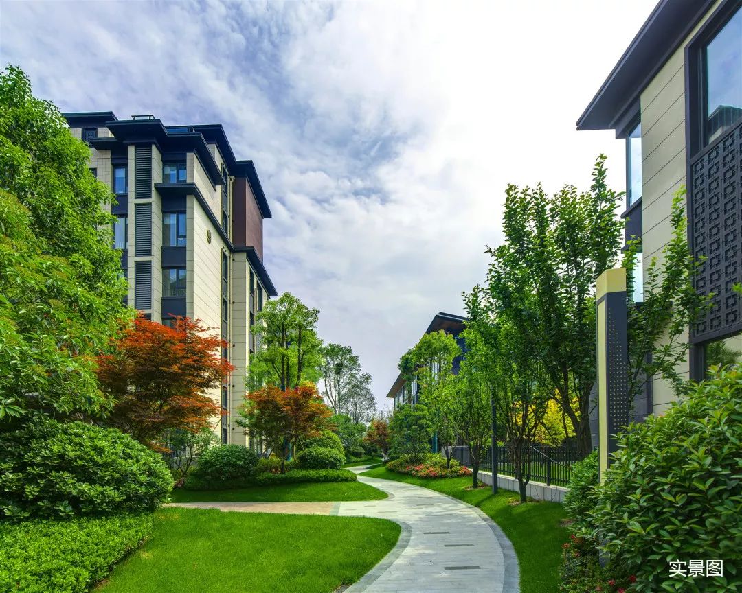 永威逸阳溪畔丨墅区高层全景视野仅86席