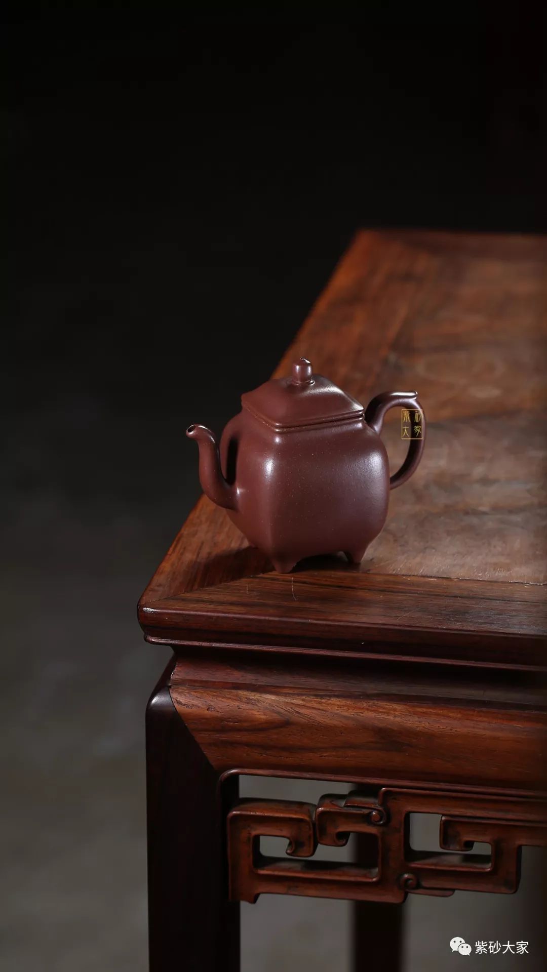 紫砂臻品:秀外慧中 局气十足——王秀局新作《巧炉》