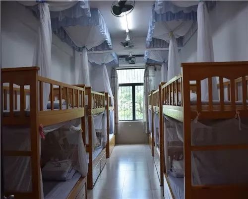 丽景学校与中山中专就人才培养达成合作意向