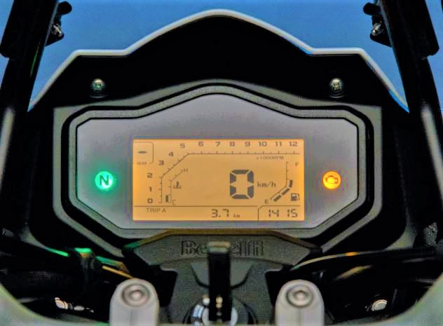 争议背后的热销 浅谈贝纳利trk251拉力摩托