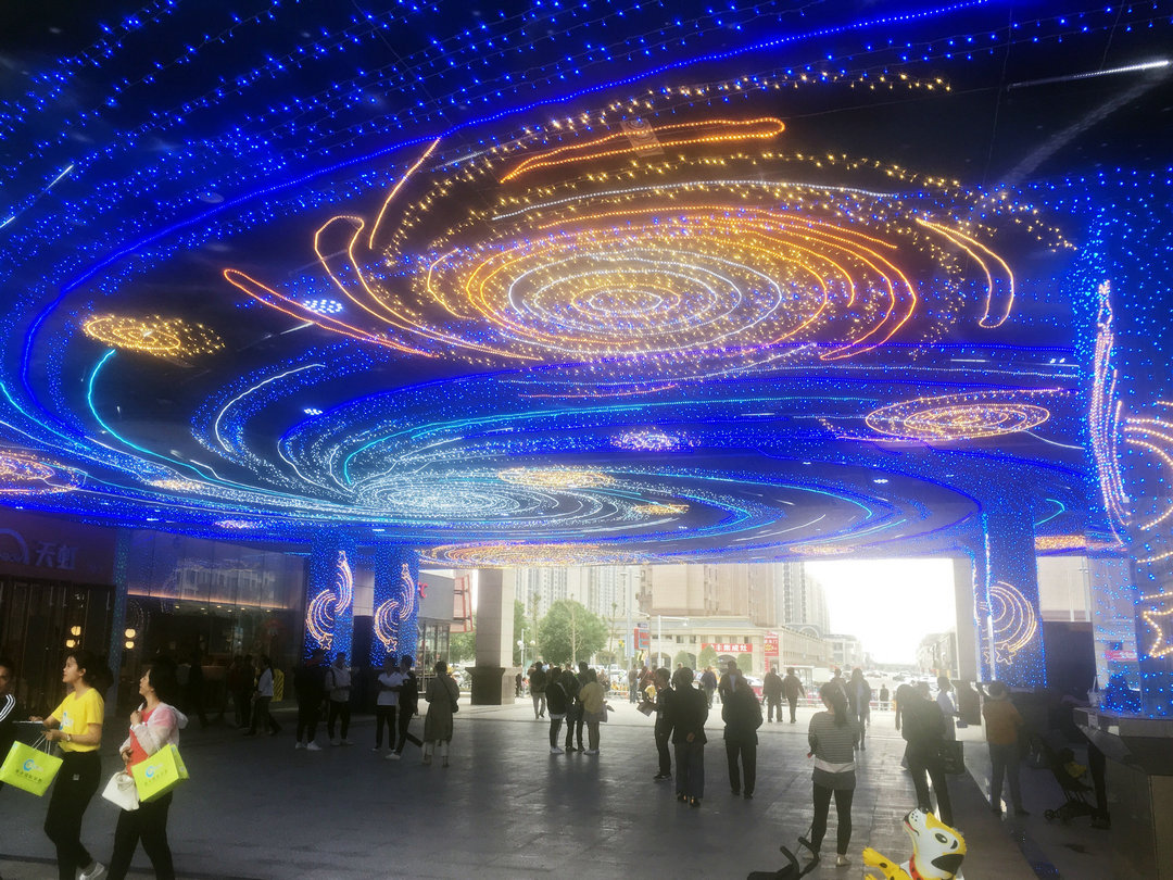 深圳元本打造鹰潭天虹购物中心开业首日人气爆棚