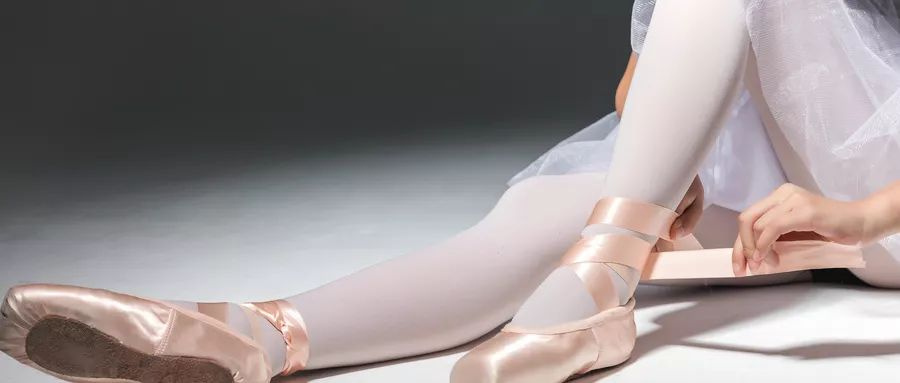 心痛!7岁女孩舞蹈课下腰致高位截瘫,家长一定要注意