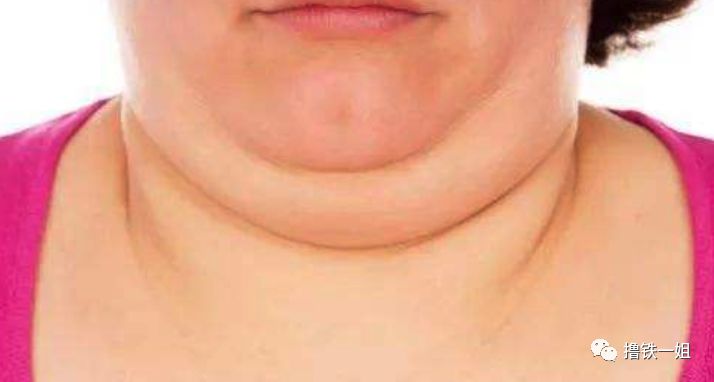 原创杨幂毁了自己的天鹅颈周洁琼脖子更粗脖子短粗竟是因为久坐