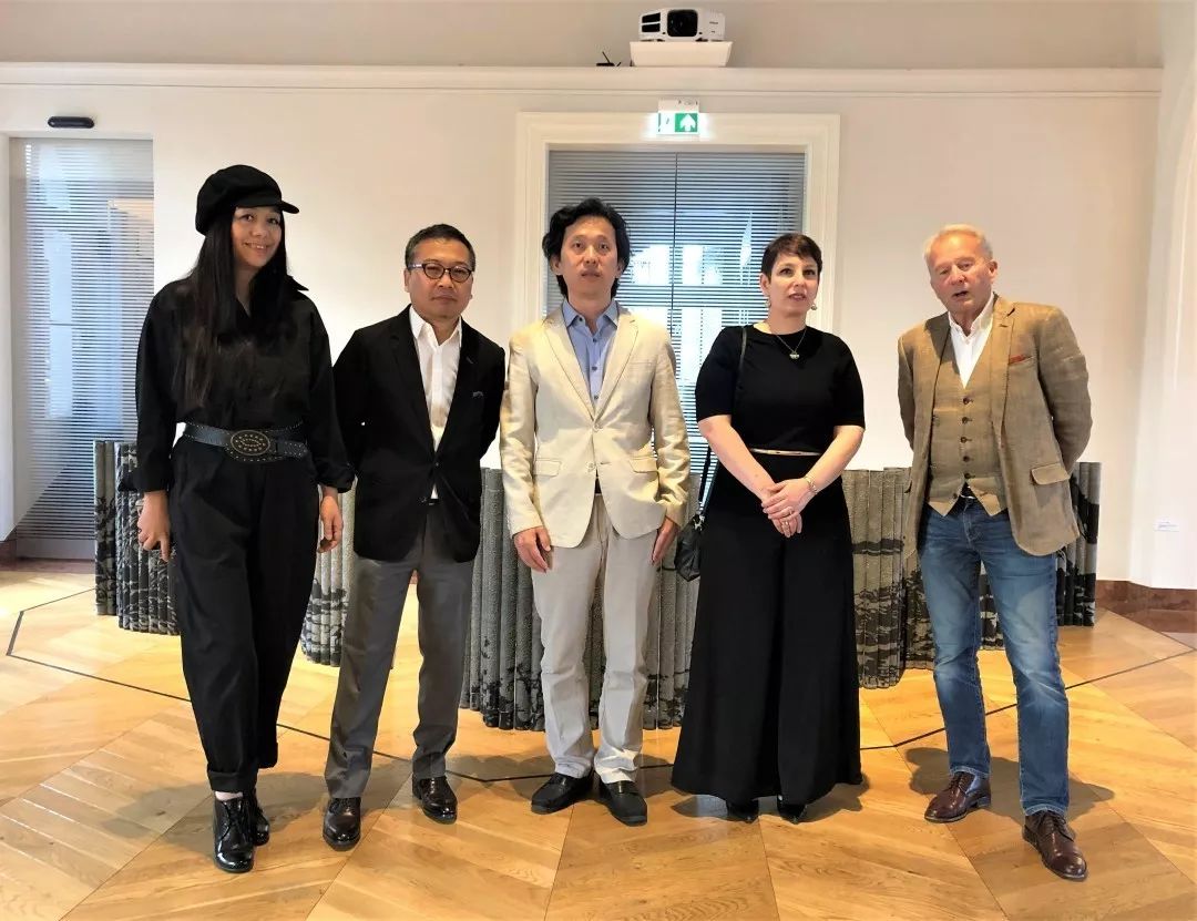 快看 | 隐现·意志与形式“中国当代艺术展在匈牙利”已于布达佩斯盛大开幕 !_张思永