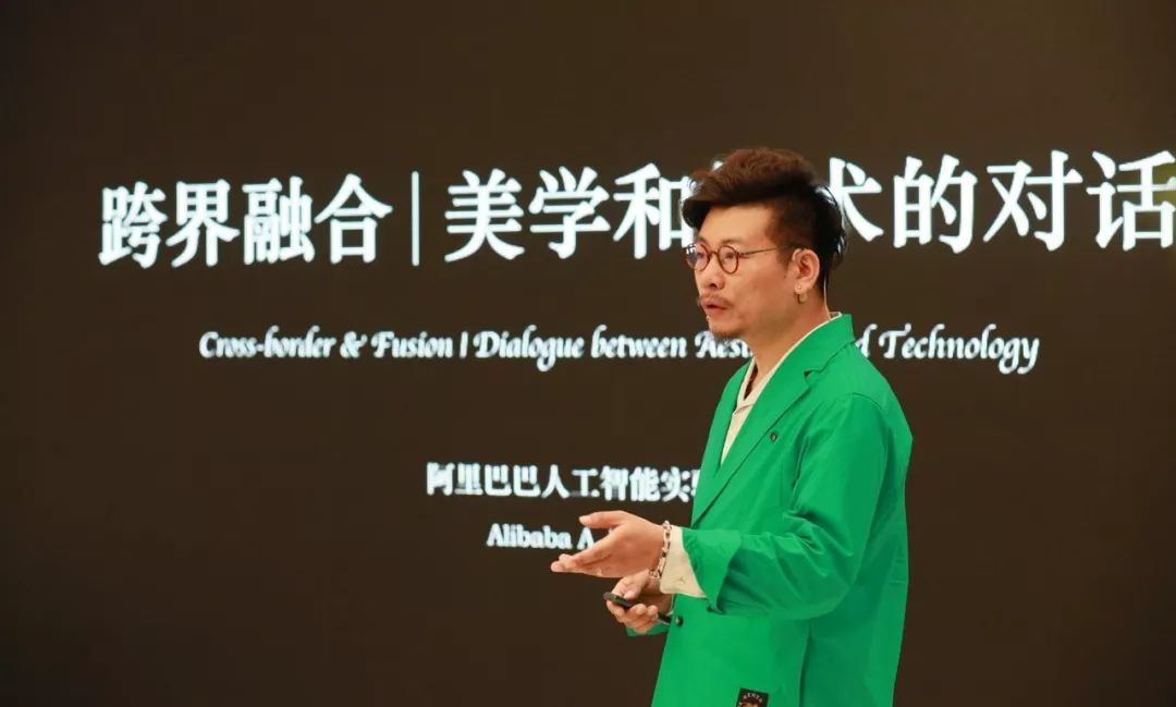 ss2020 | 科技和艺术融合的老话题,看天猫精灵in糖给出新答案!_时尚