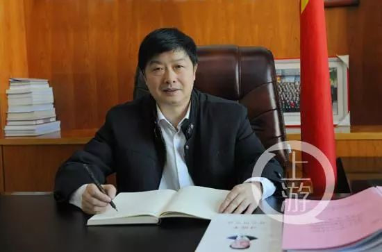 商洛市政府原党组成员副市长陆邦柱被开除党籍开除公职