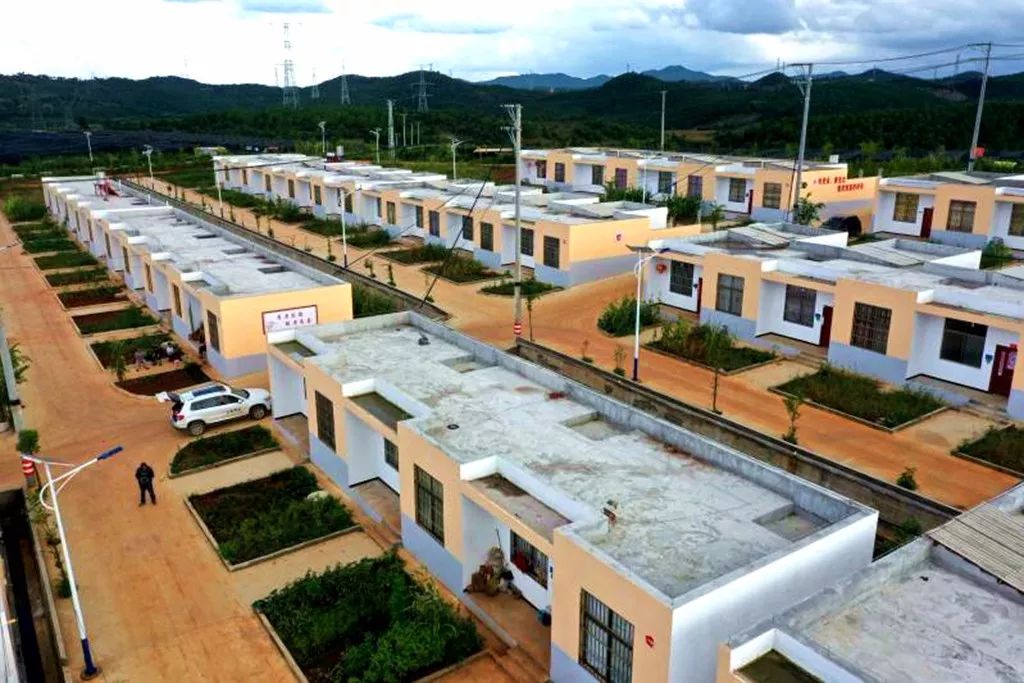 落水镇易地扶贫搬迁开启村民幸福新生活