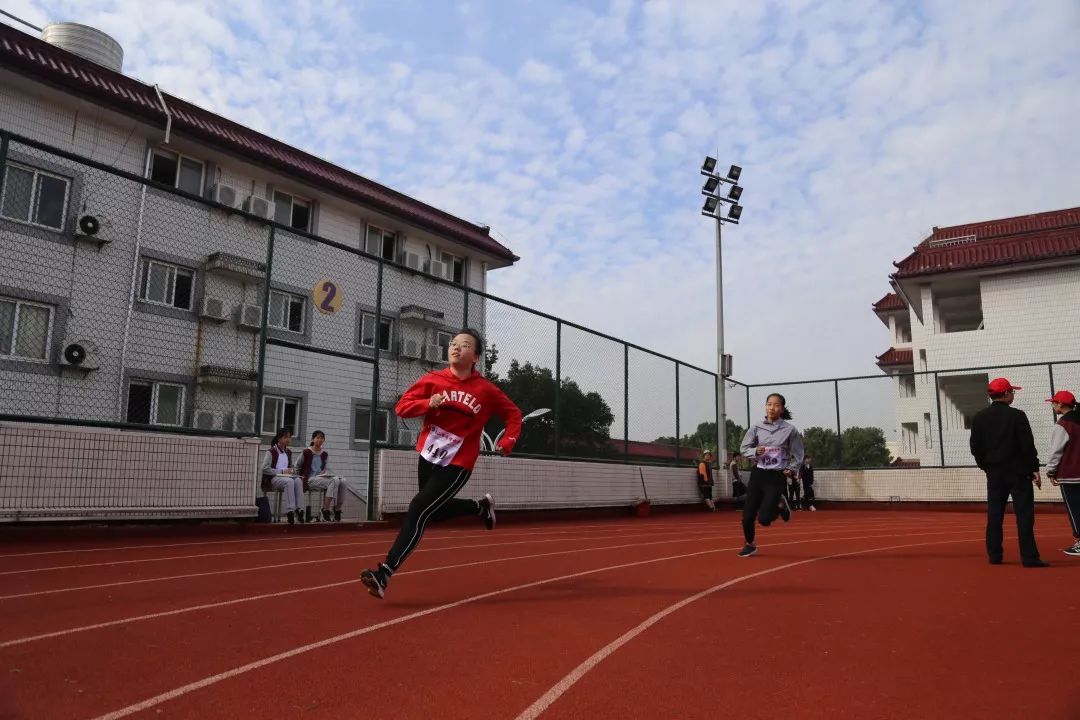 【校园活动】追风少年,一往无前——秀峰中学第21届运动会圆满召开!