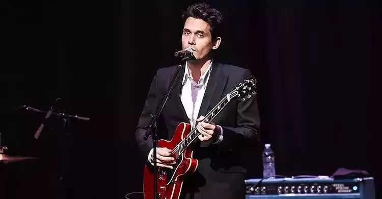 约翰·梅尔(john mayer),1977年10月16日生于美国康乃狄克州布里奇