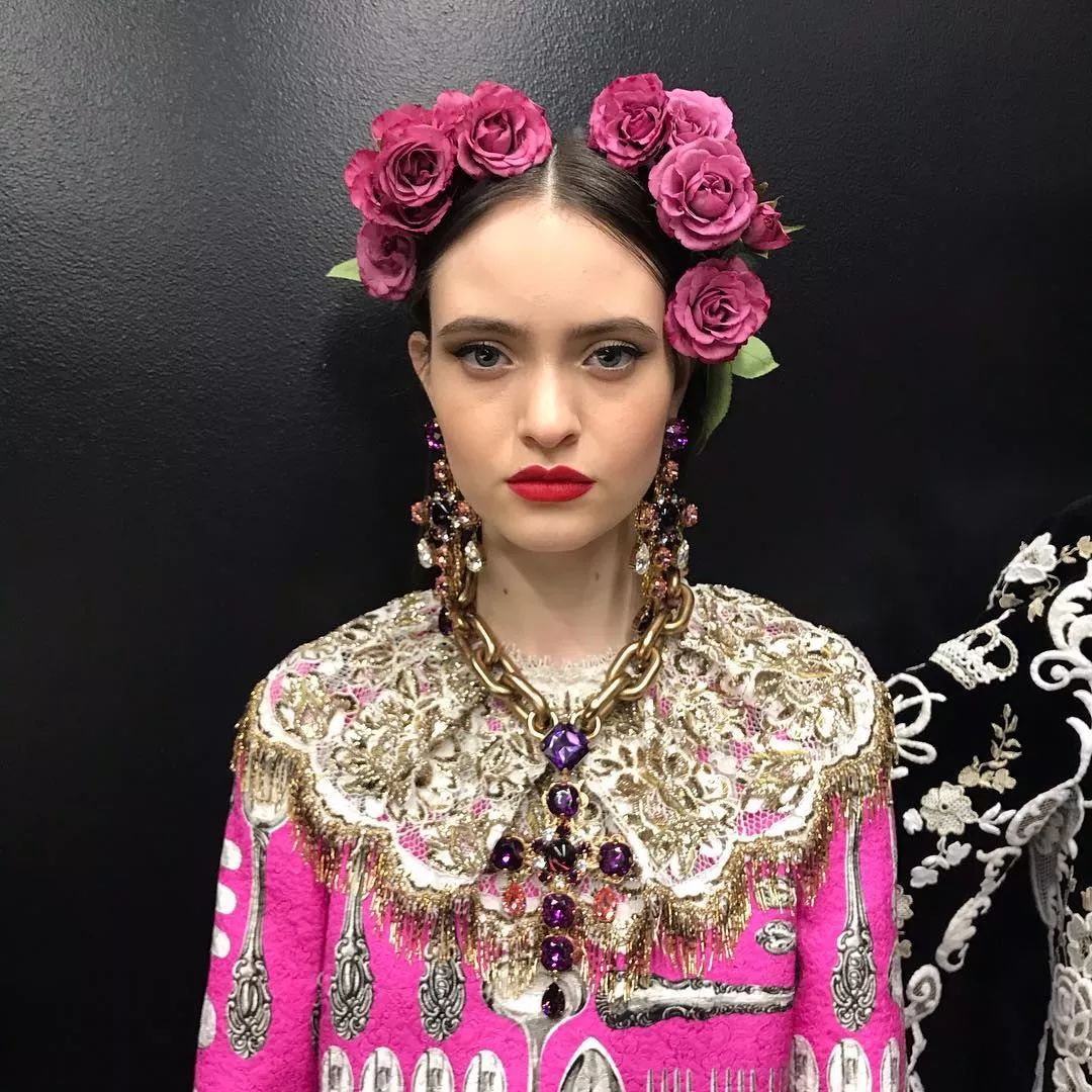 收藏t台创意妆容