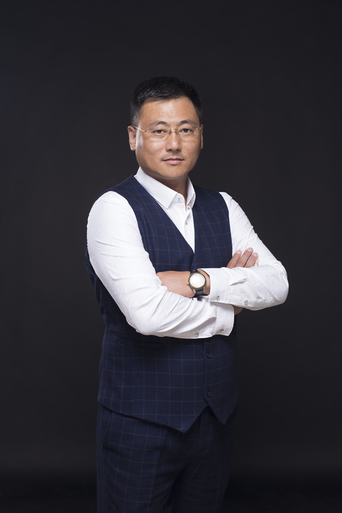 华语歌手刘彬全新歌曲《男人的心》 真情演绎雄心壮志