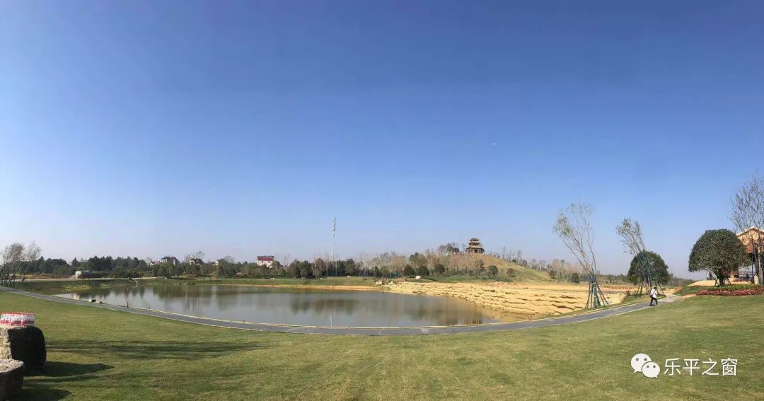 一方公园项目位于乐平市后港镇义方村,紧邻景鹰高速乐平收费站出口西