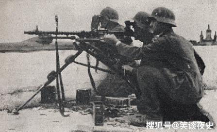 世界十大机枪之首，中国曾千方百计弄到它，解放后却送给此国_武器