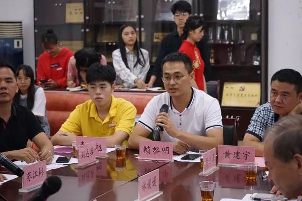 财经陈同学（西南财经同学） 财经陈同砚
（西南财经同砚
）《西南财经大学 陈肯》 财经新闻