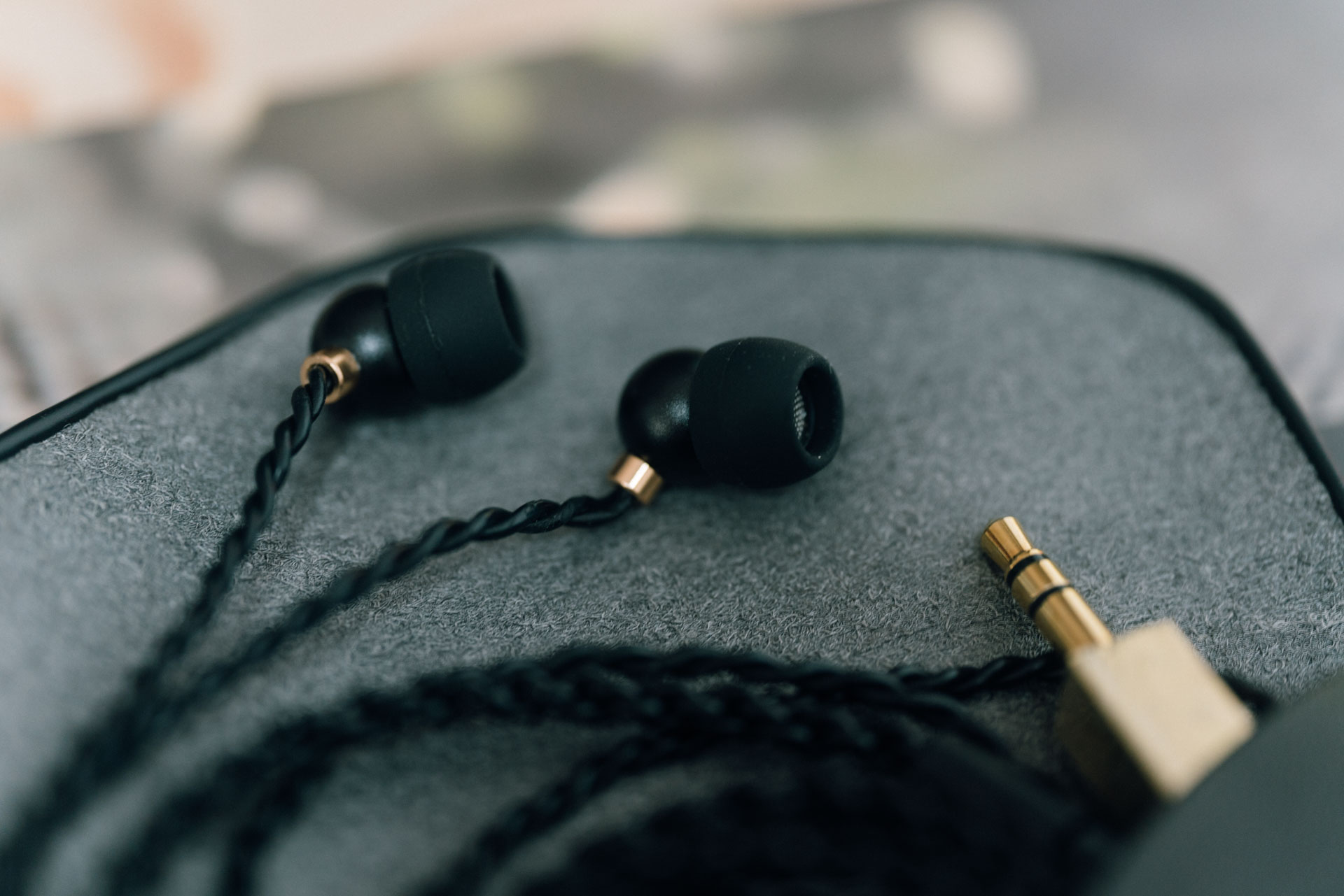 专为女神设计让耳朵不再受折磨巫潘多拉女性耳机